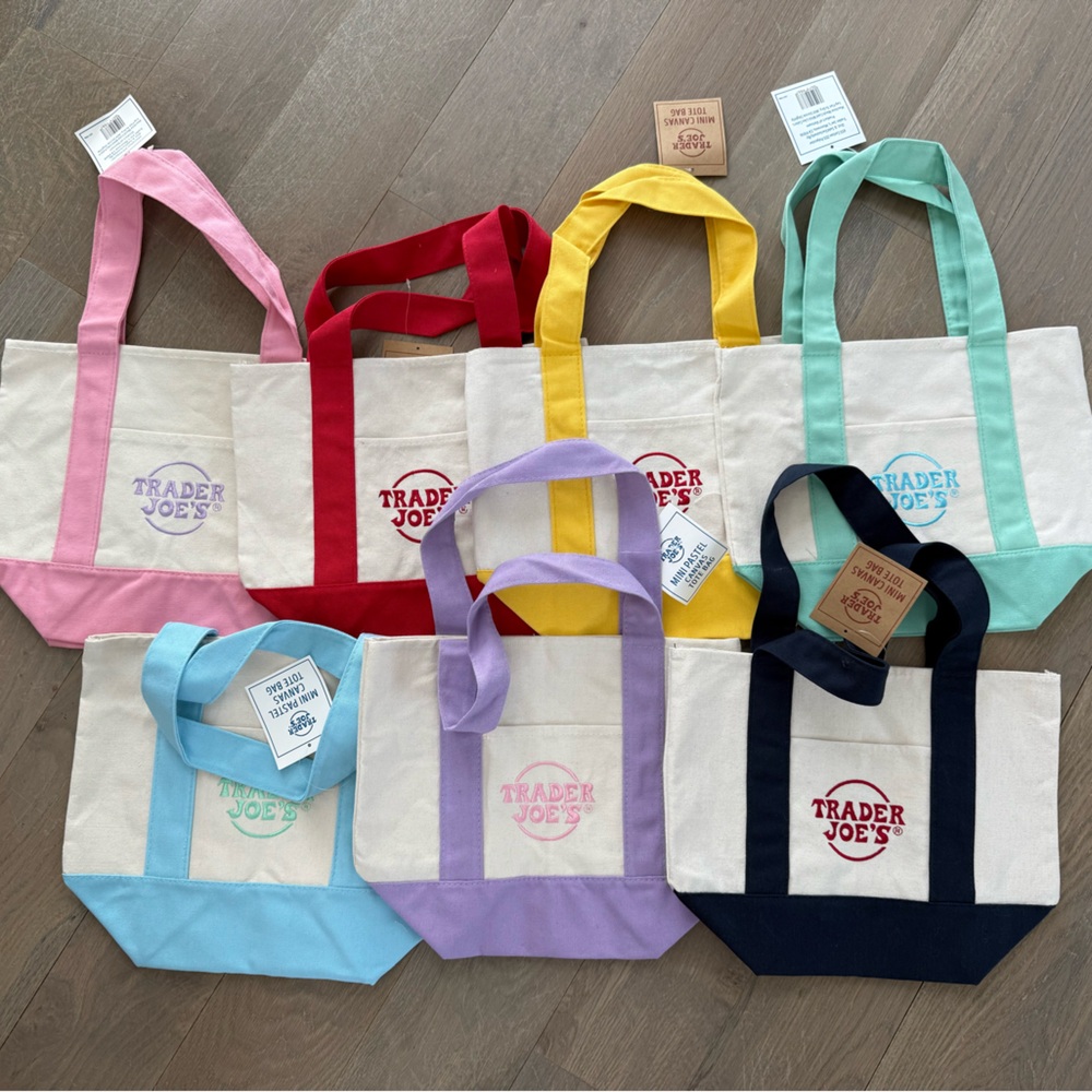 Trader Joe’s Mini Canvas Tote Bag Set Of 7 - NEW With Tags